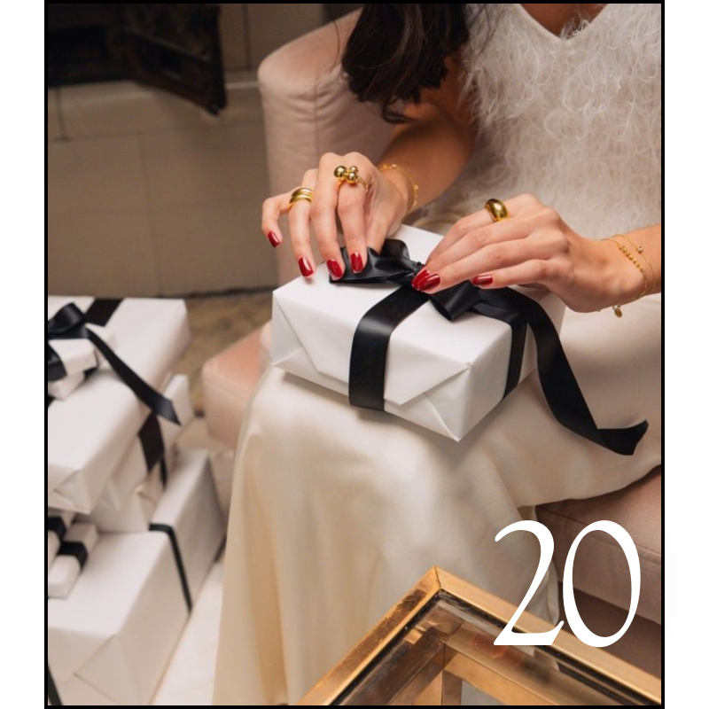 DiamondGlow® Facial – Single $150 or 3-Pack $420 – Christmas 2025